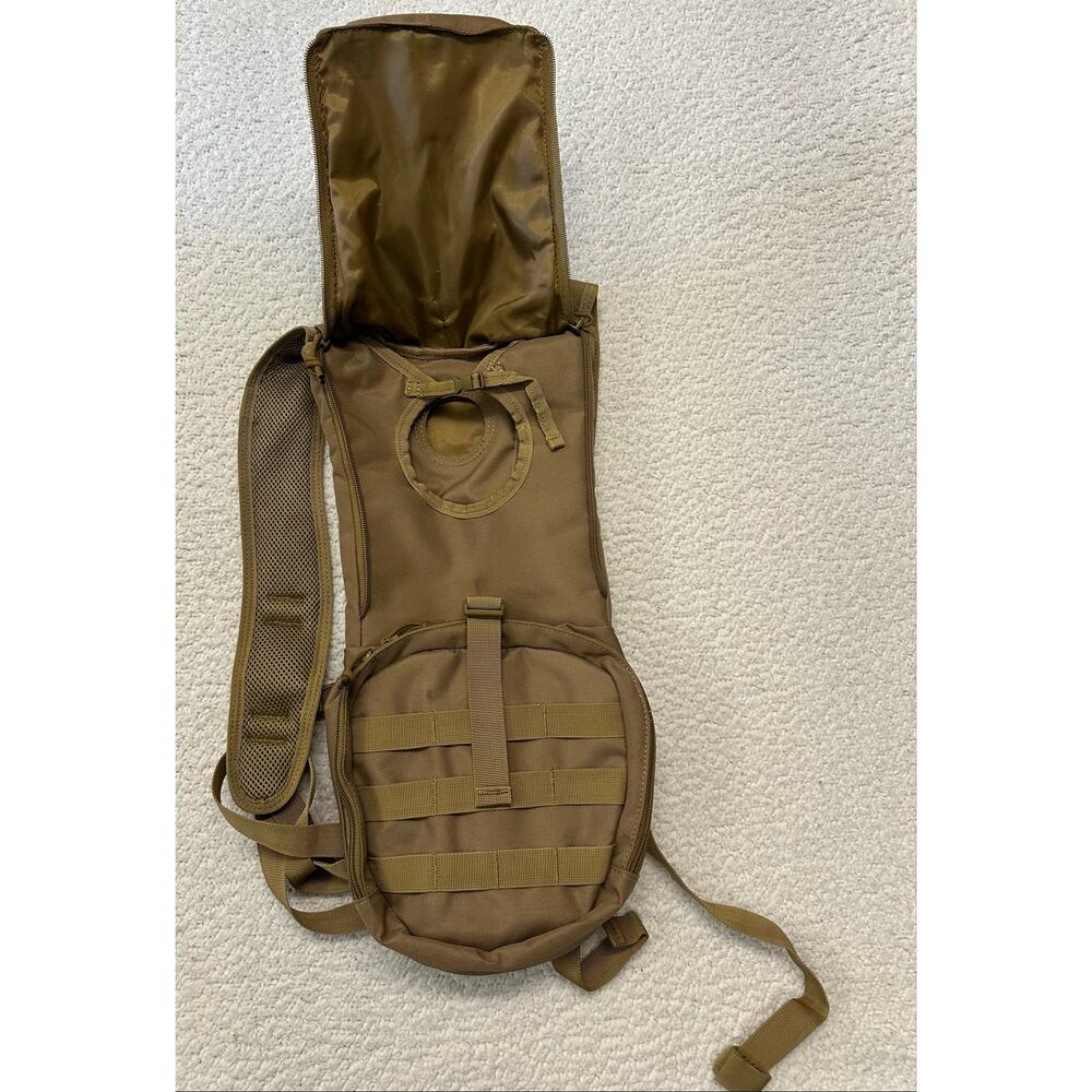 Tactical Hydration Pack Backpack - Picture 5 of 6